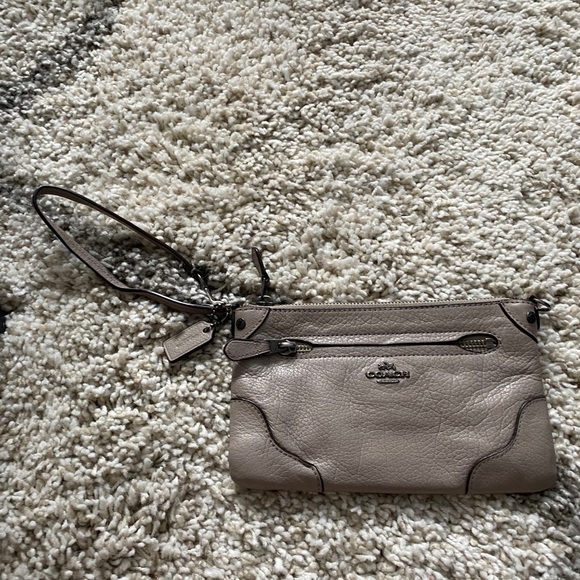 Coach Wristlet - Picture 1 of 3
